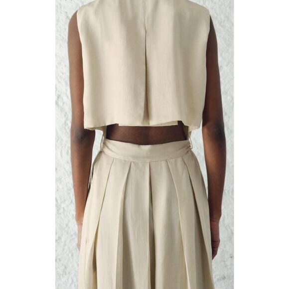 Nwt- Zara DRESS WITH PLEATED BACK ZW COLLECTION-XS - Picture 2 of 8